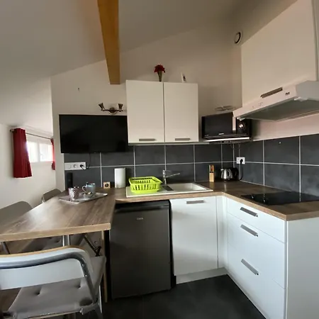 Bonnafe - Studio Climatise Proche Centre-ville Apartment